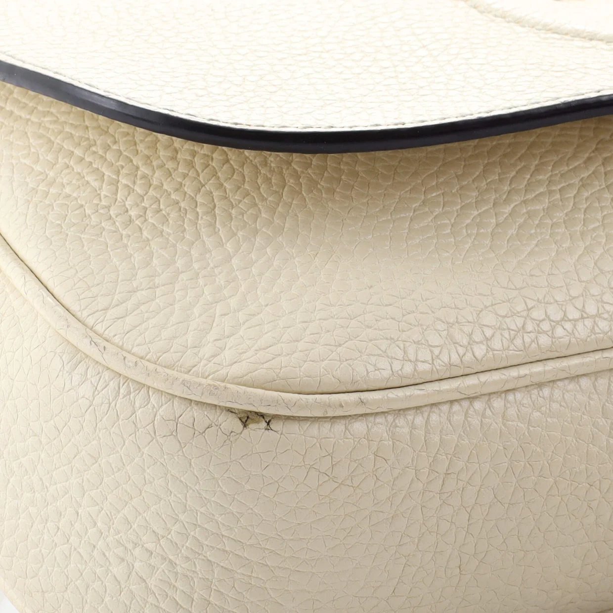 Soho Chain Crossbody Bag Leather Medium - Deep Luxury