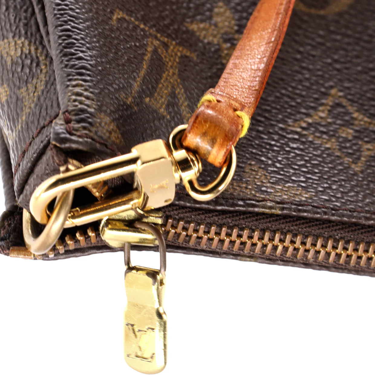 Pochette Accessoires Monogram Canvas - Deep Luxury