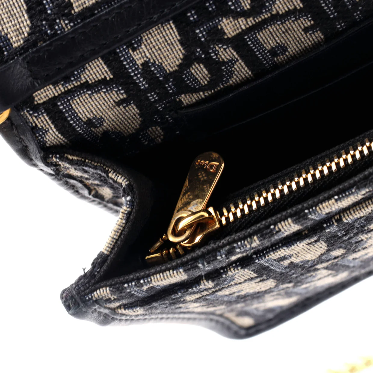 30 Montaigne 2-in-1 Pouch Oblique Canvas - Deep Luxury