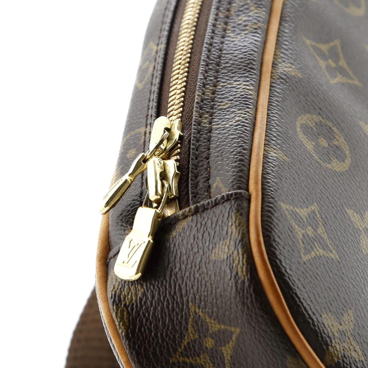 Pochette Gange Monogram Canvas - Deep Luxury