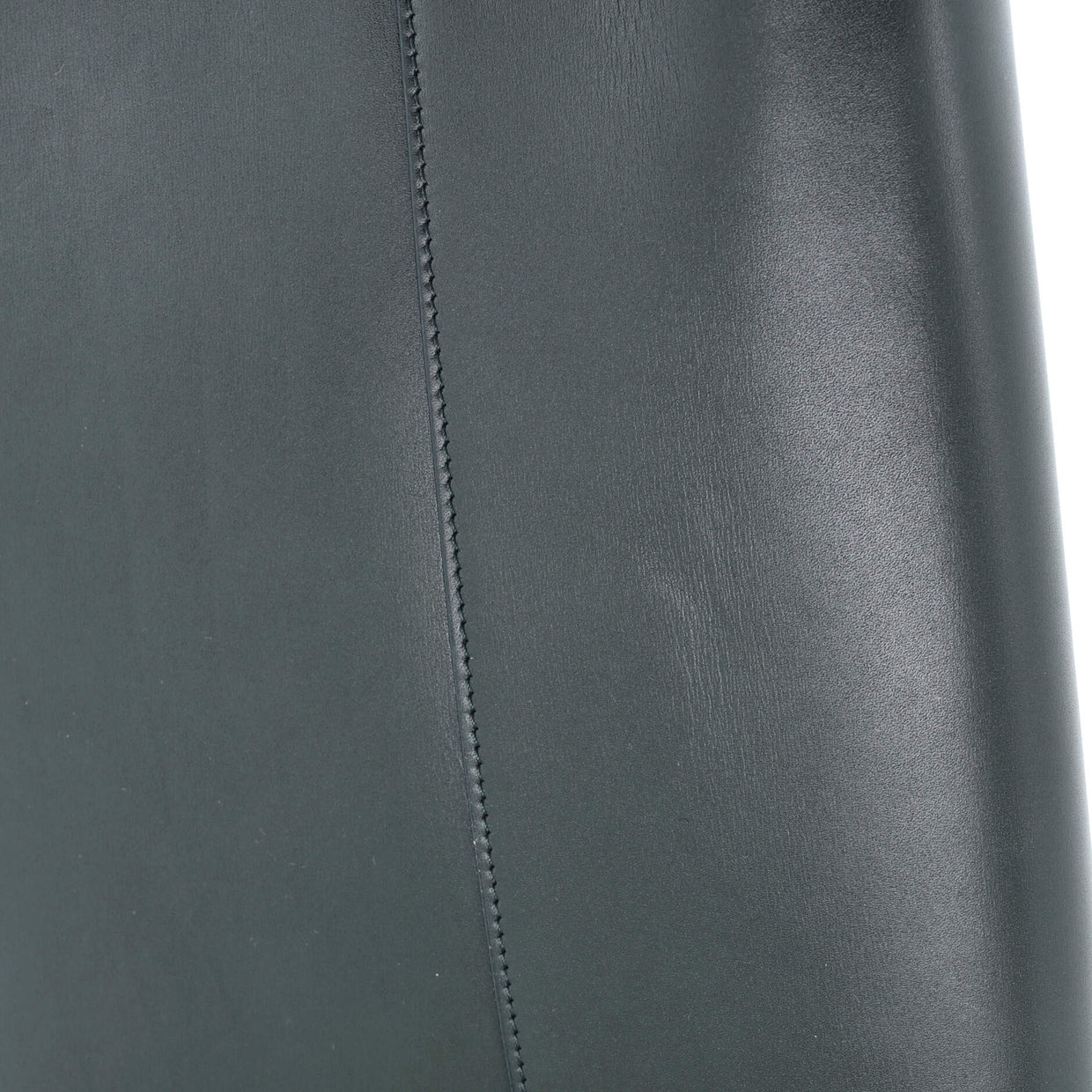 Manhattan Shoulder Bag Leather Medium - Deep Luxury