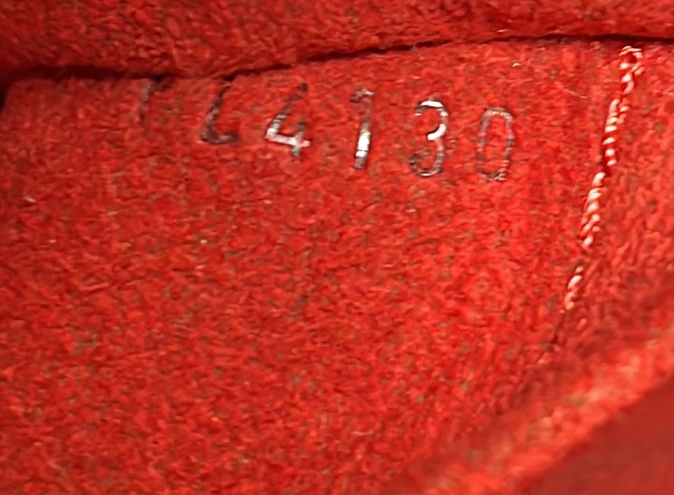 Trevi Handbag Damier PM - Deep Luxury