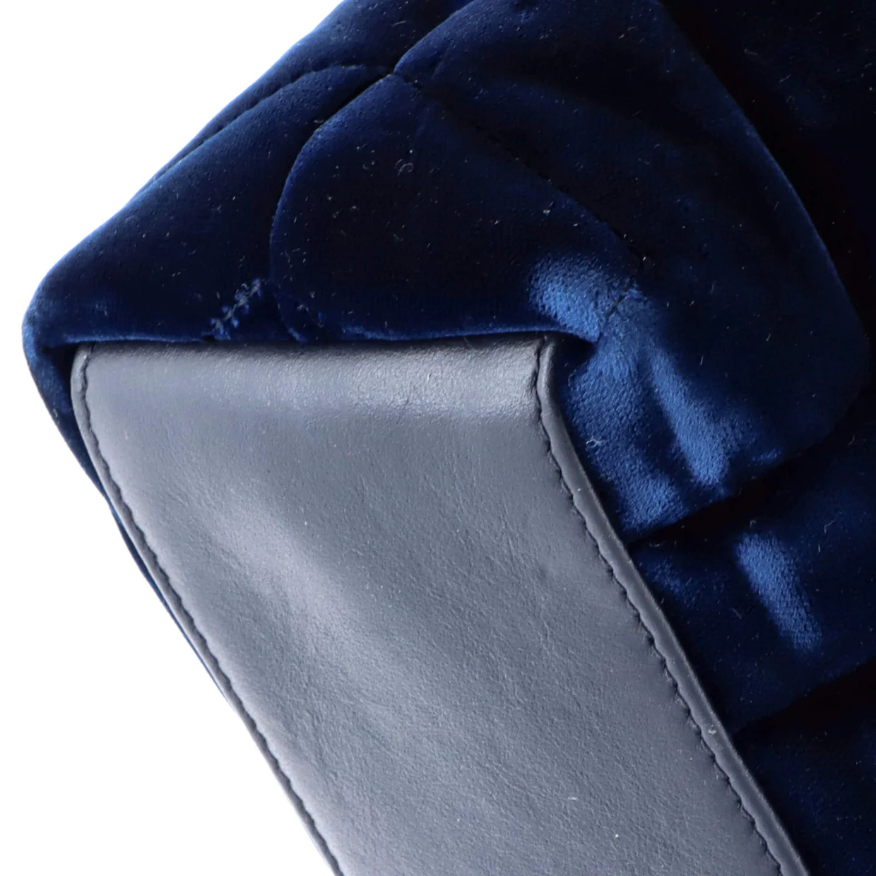 Loulou Shoulder Bag Matelasse Chevron Velvet Small - Deep Luxury