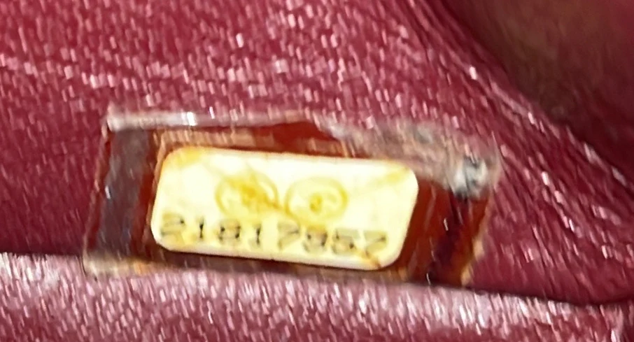 Classic Double Flap Bag Quilted Caviar Medium - Deep Luxury