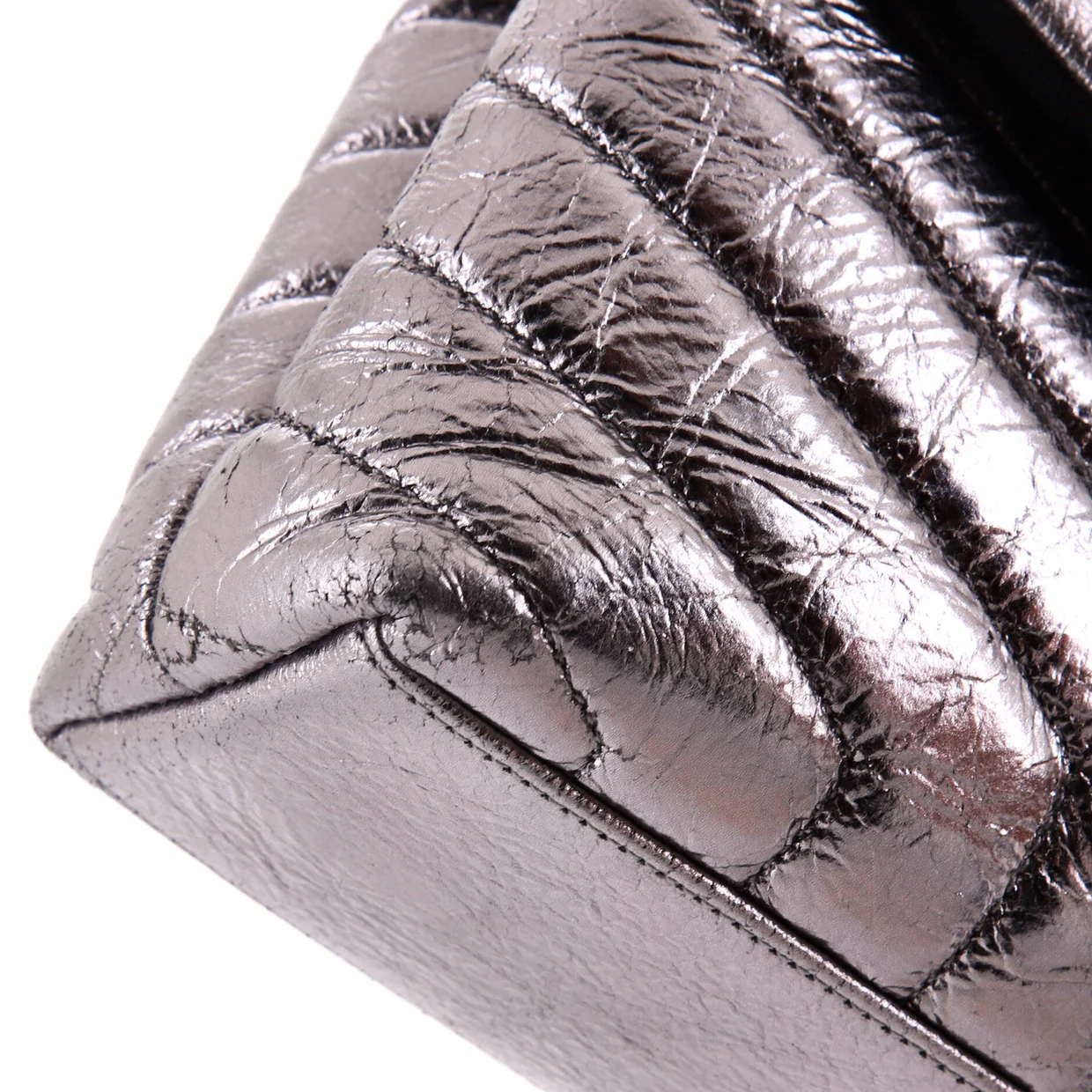 Loulou Shoulder Bag Matelasse Chevron Leather Small - Deep Luxury