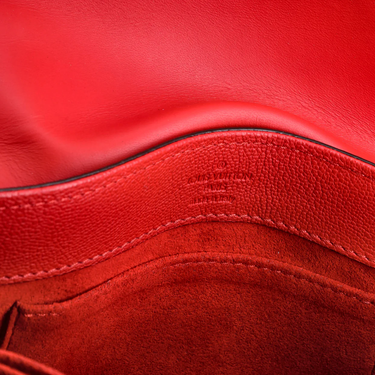 Very Chain Bag Monogram Leather - Deep Luxury