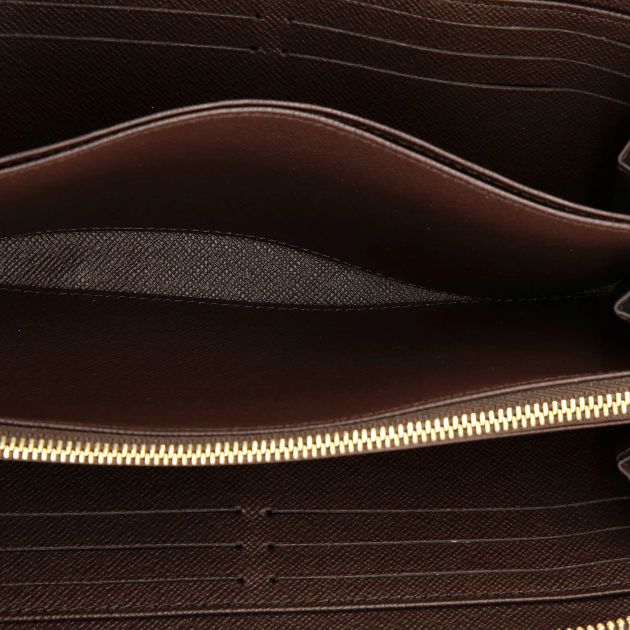 Zippy Wallet Damier - Deep Luxury