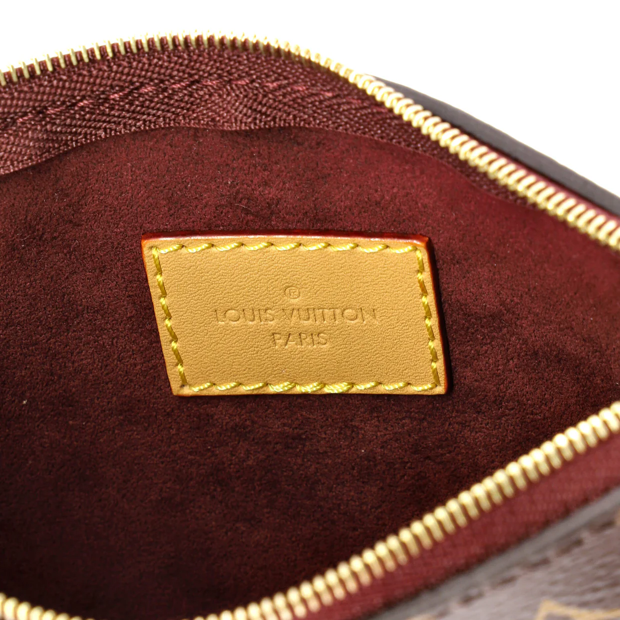 CarryAll Pochette Monogram Canvas MM - Deep Luxury