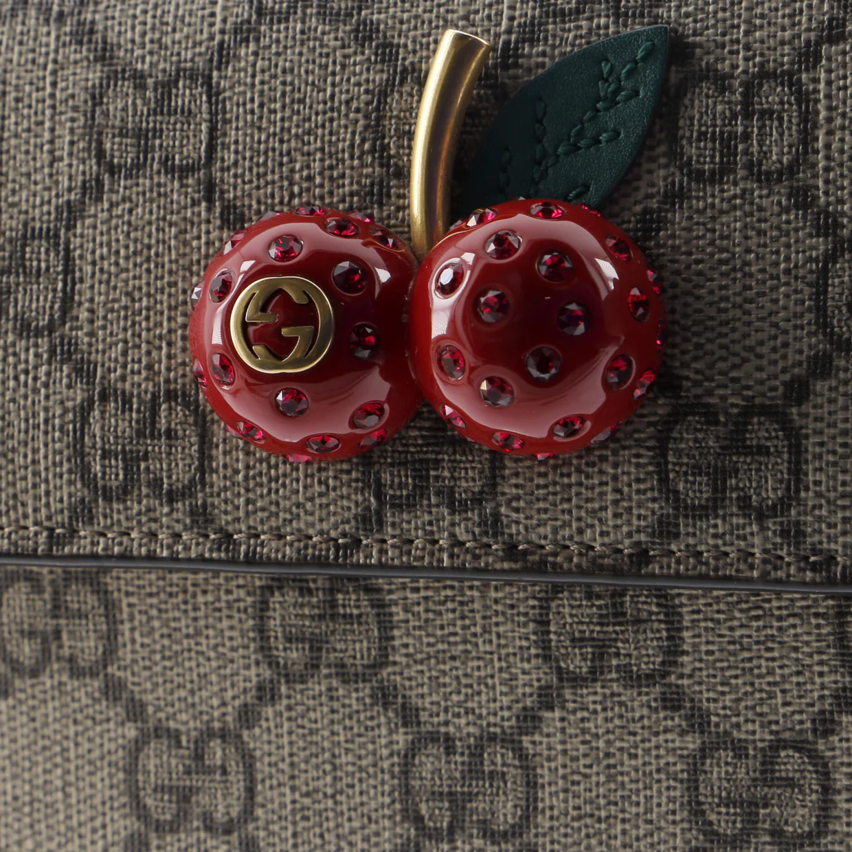 Cherries Wallet on Chain GG Coated Canvas Mini - Deep Luxury