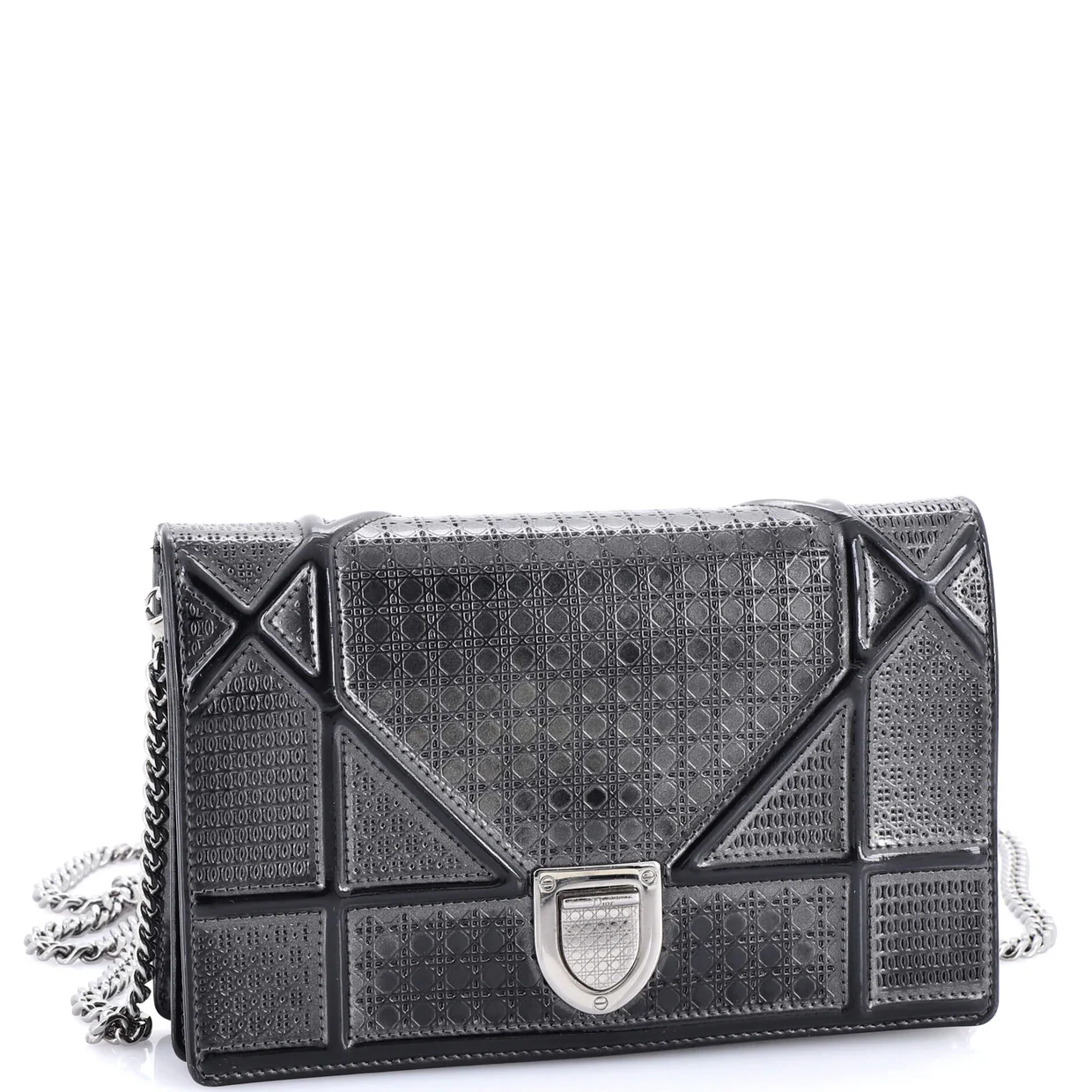 Diorama Wallet on Chain Cannage Embossed Calfskin - Deep Luxury