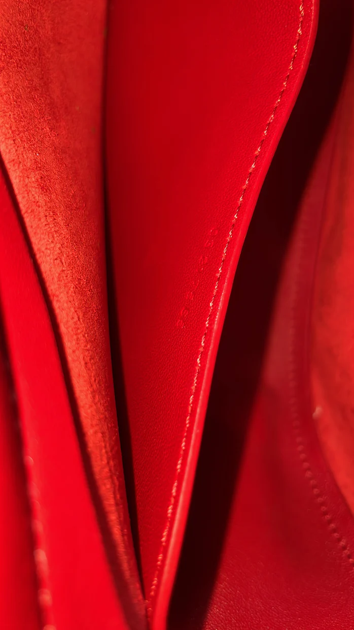 Kiss Purse Bag Leather Small - Deep Luxury