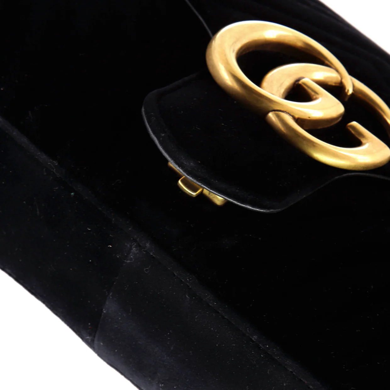 GG Marmont Flap Bag Matelasse Velvet Medium - Deep Luxury