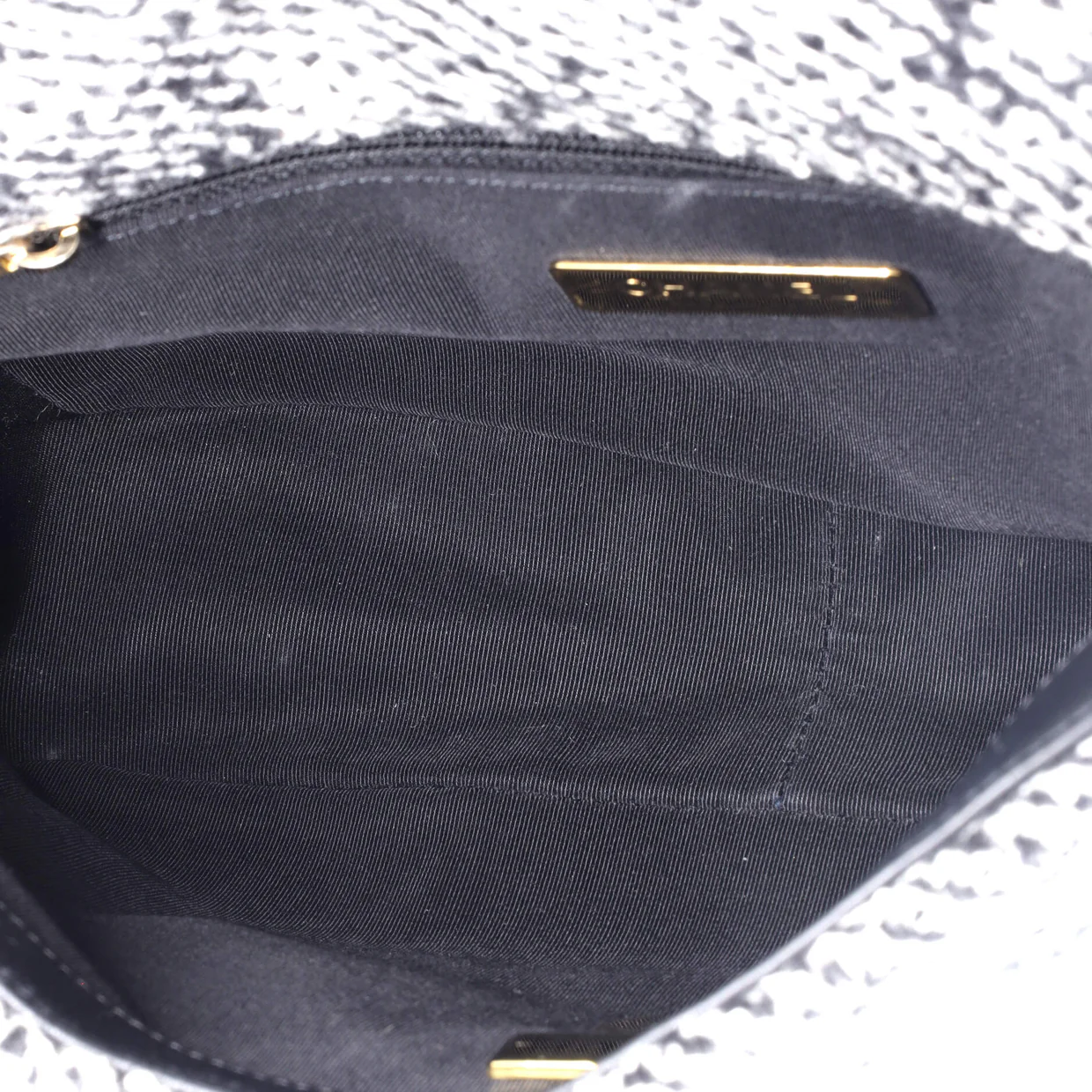 19 Flap Bag Quilted Wool Medium - Deep Luxury