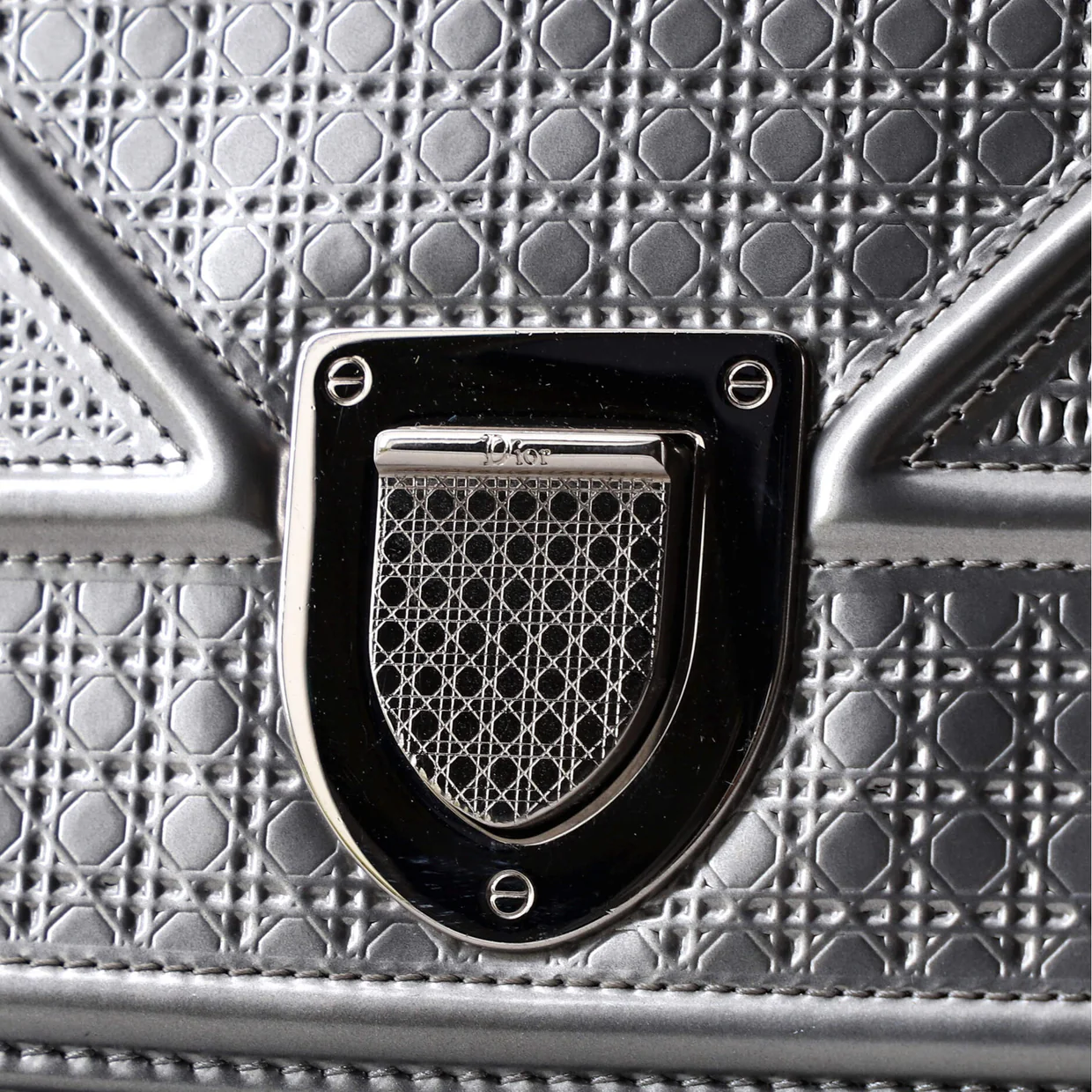 Diorama Flap Bag Cannage Embossed Calfskin Small - Deep Luxury