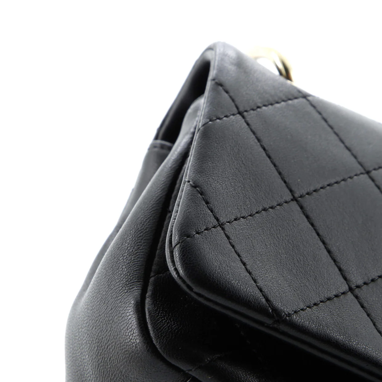 Twist Chain Enamel CC Flap Bag Quilted Lambskin Medium - Deep Luxury