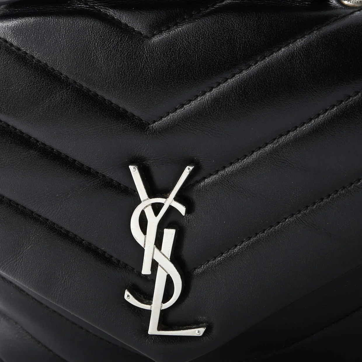 Loulou Shoulder Bag Matelasse Chevron Leather Small - Deep Luxury