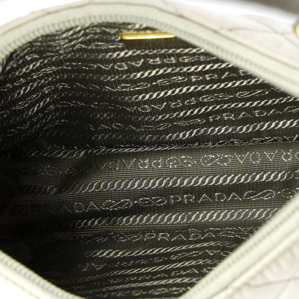 Hobo Quilted Tessuto Mini - Deep Luxury