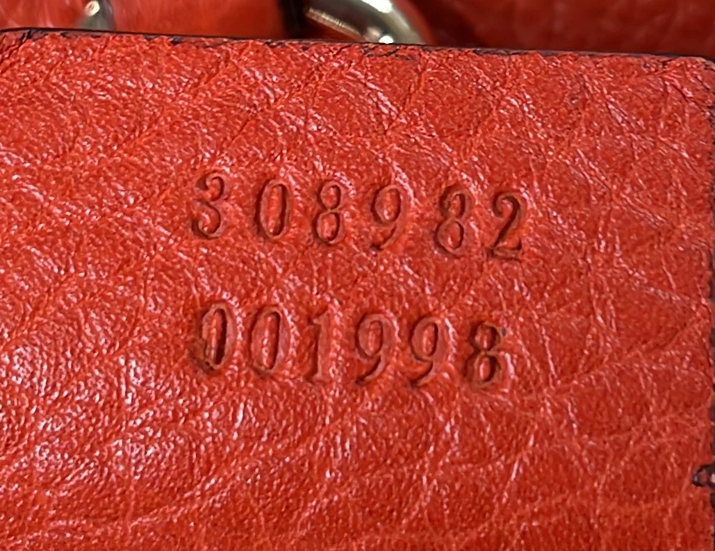 Soho Chain Strap Shoulder Bag Leather Medium - Deep Luxury