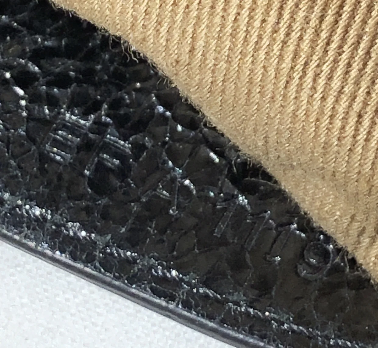 ID Flap Bag Crinkled Glazed Leather Small - Deep Luxury