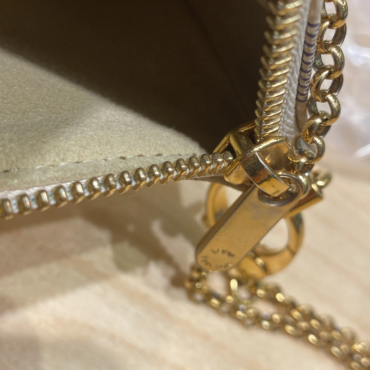 Milla Pochette Damier MM - Deep Luxury