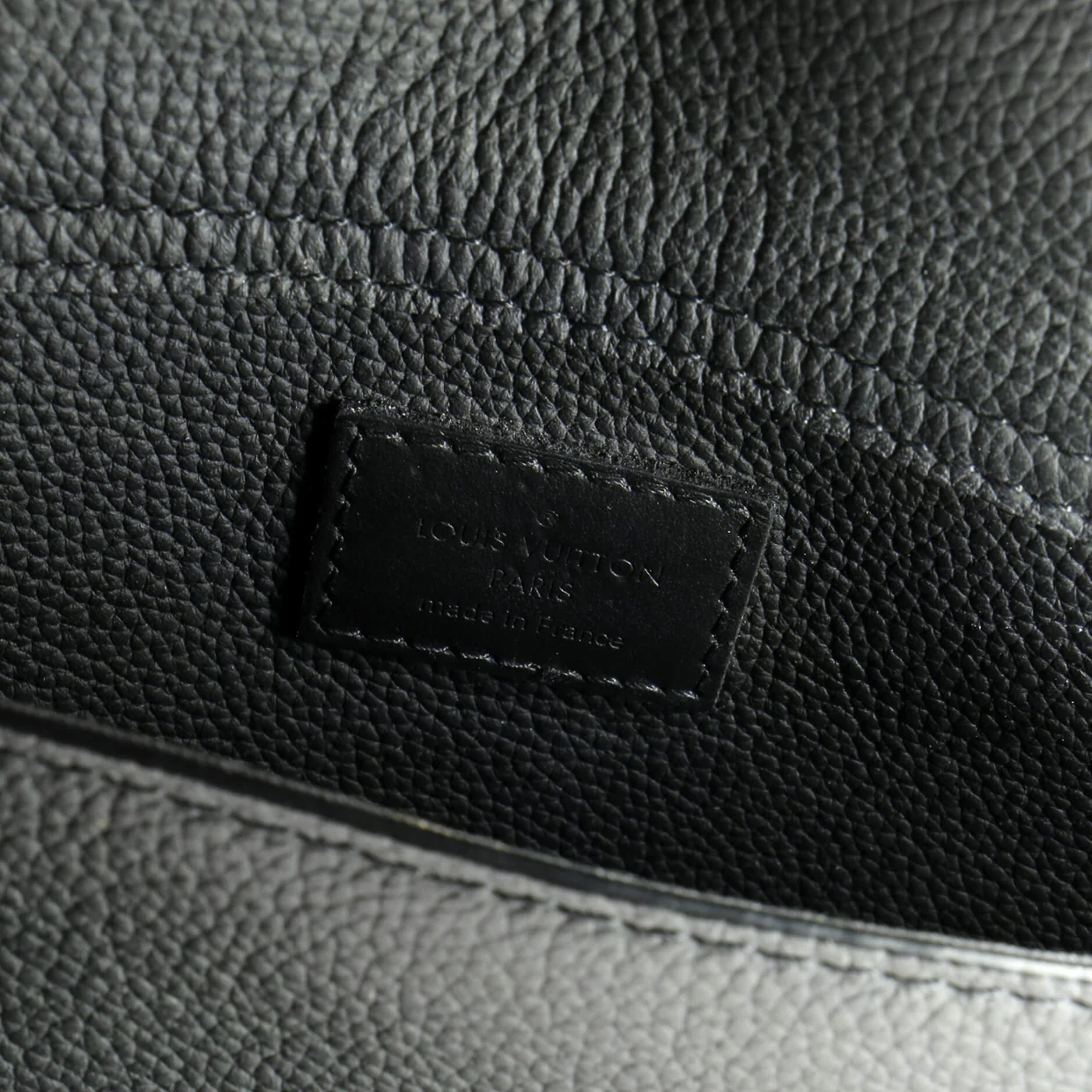 Aerogram Takeoff Sling Bag Leather - Deep Luxury