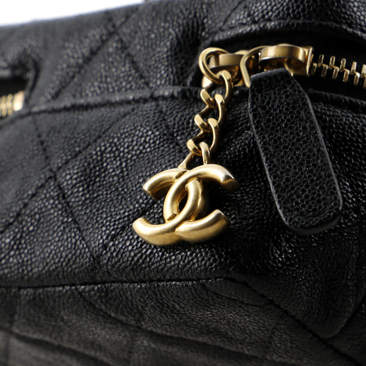 Top Handle Zip Around Vanity Case with Chain Quilted Caviar Mini - Deep Luxury