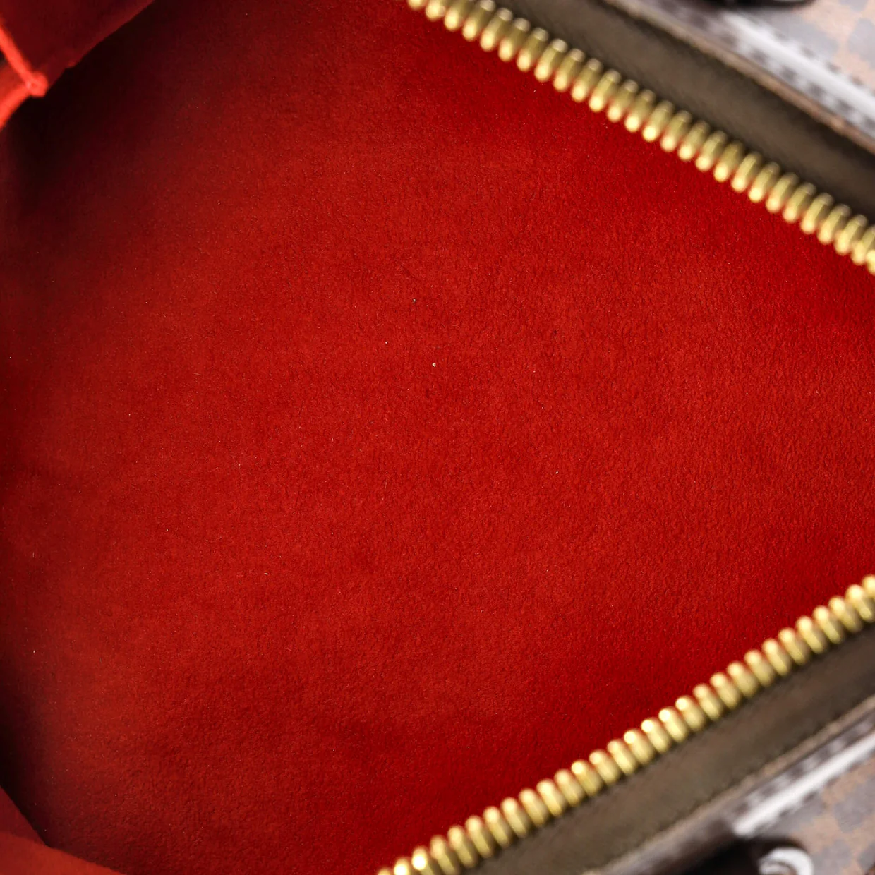 Trevi Handbag Damier PM - Deep Luxury