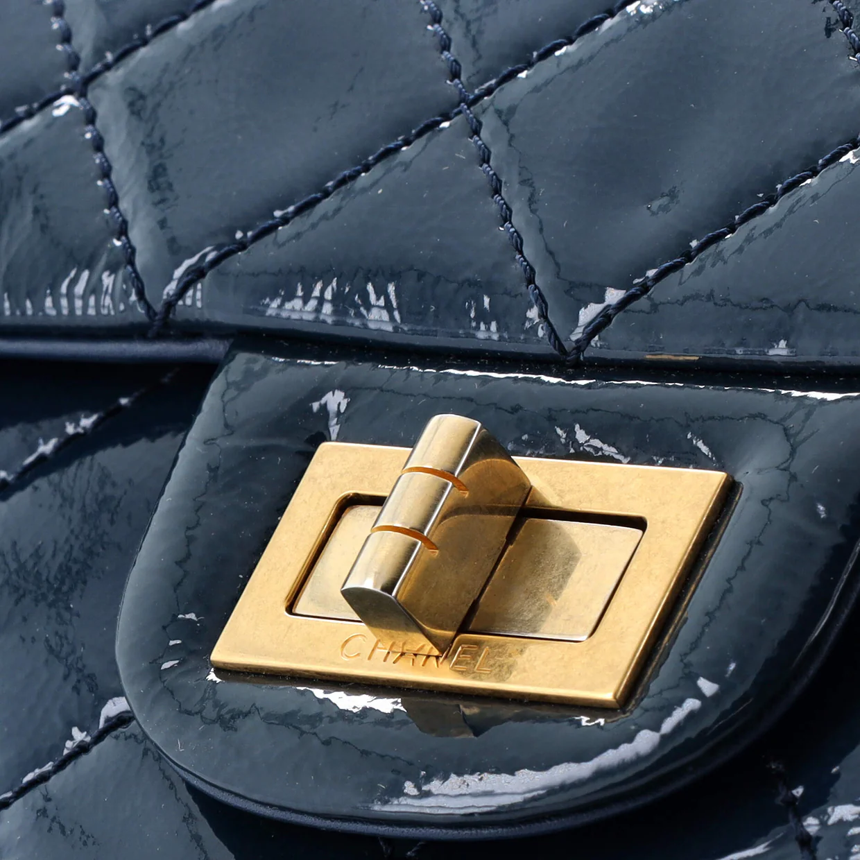 Reissue 2.55 Flap Bag Quilted Crinkled Patent 227 - Deep Luxury