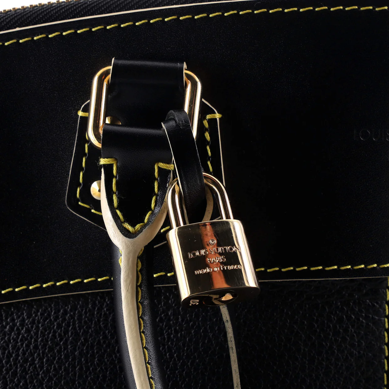 Suhali Lockit Handbag Leather MM - Deep Luxury