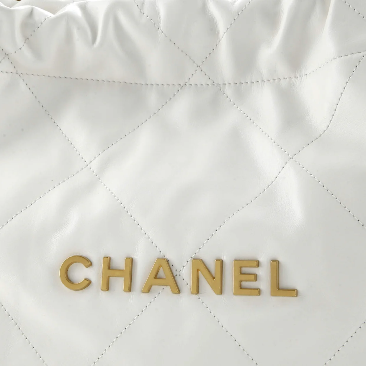 22 Chain Hobo Quilted Shiny Crumpled Calfskin East West - Deep Luxury