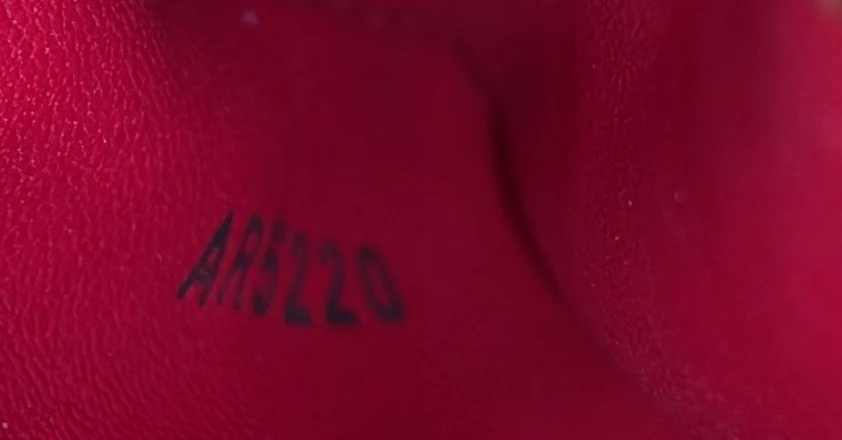 Capucines Bag Leather BB - Deep Luxury