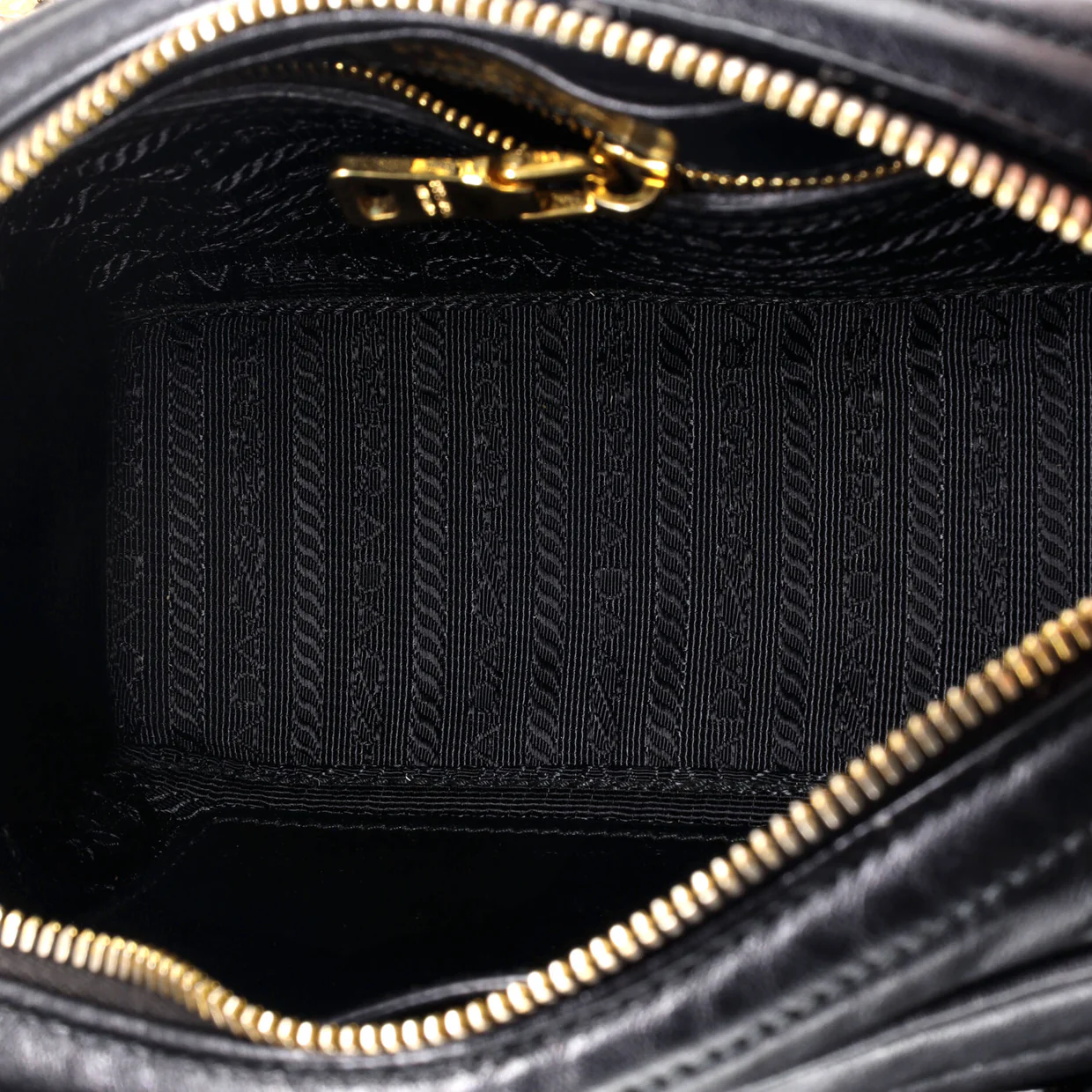 Camera Bag Diagramme Quilted Leather Small - Deep Luxury