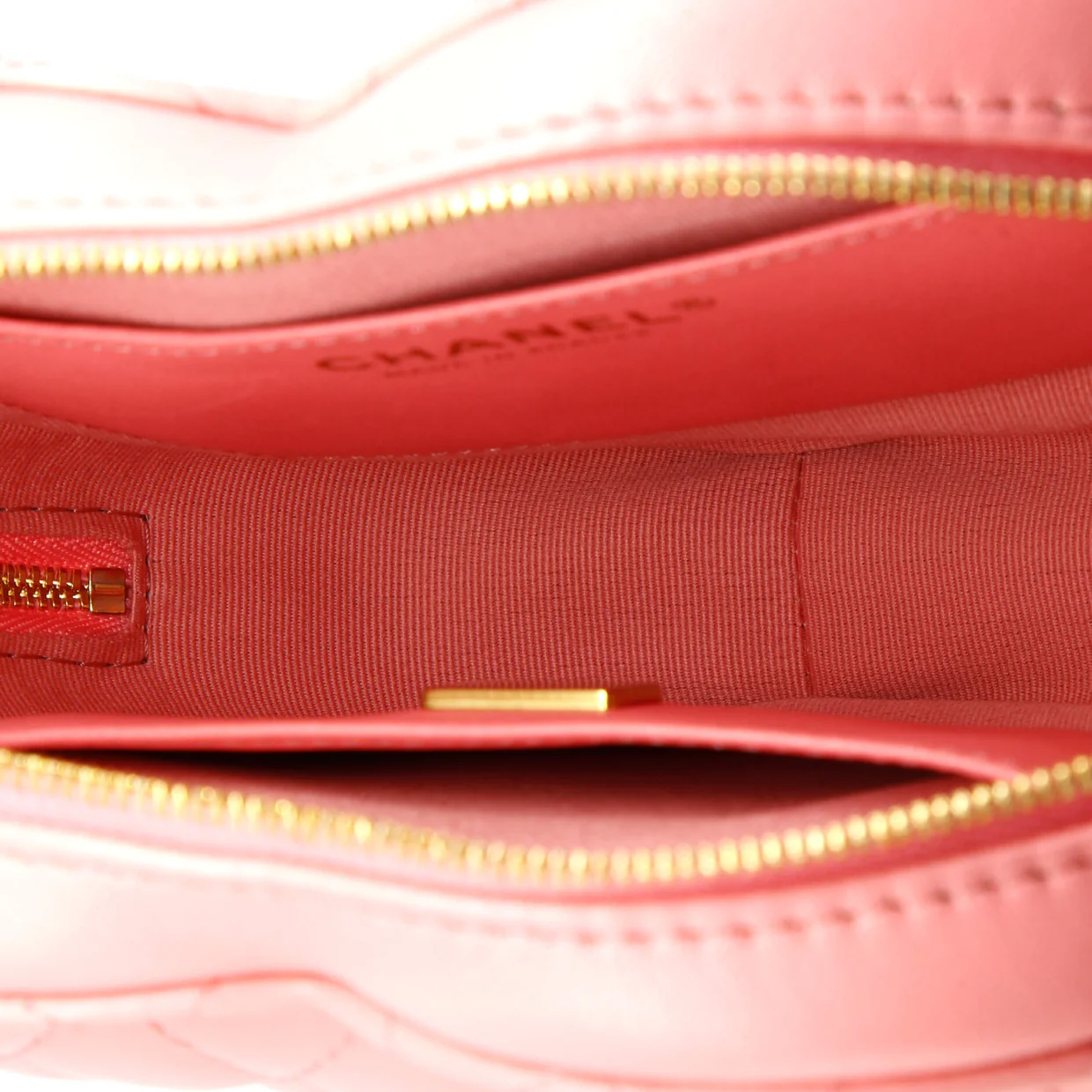 CC in Love Heart Bag Quilted Lambskin - Deep Luxury