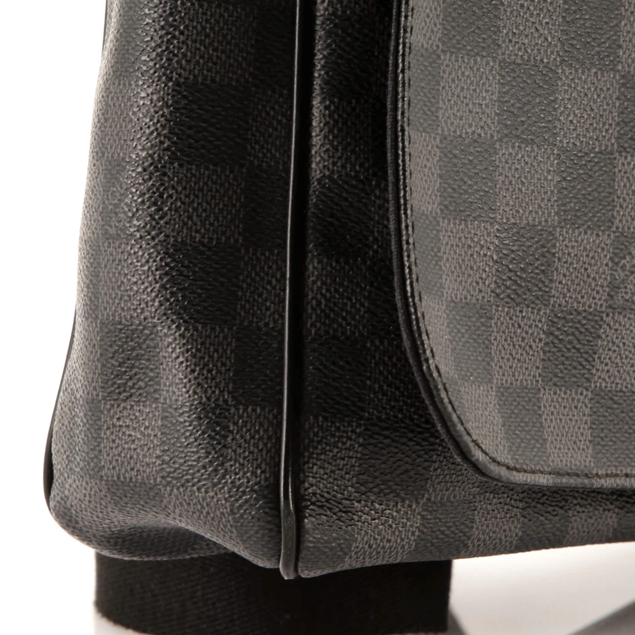 District Messenger Bag Damier Graphite MM - Deep Luxury
