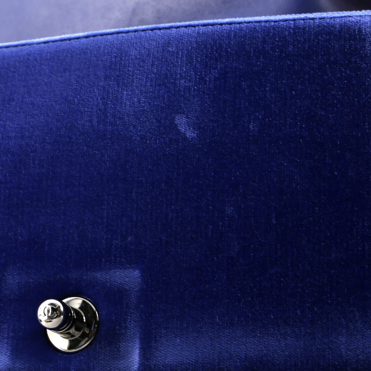 Boy Flap Bag Quilted Velvet Old Medium - Deep Luxury