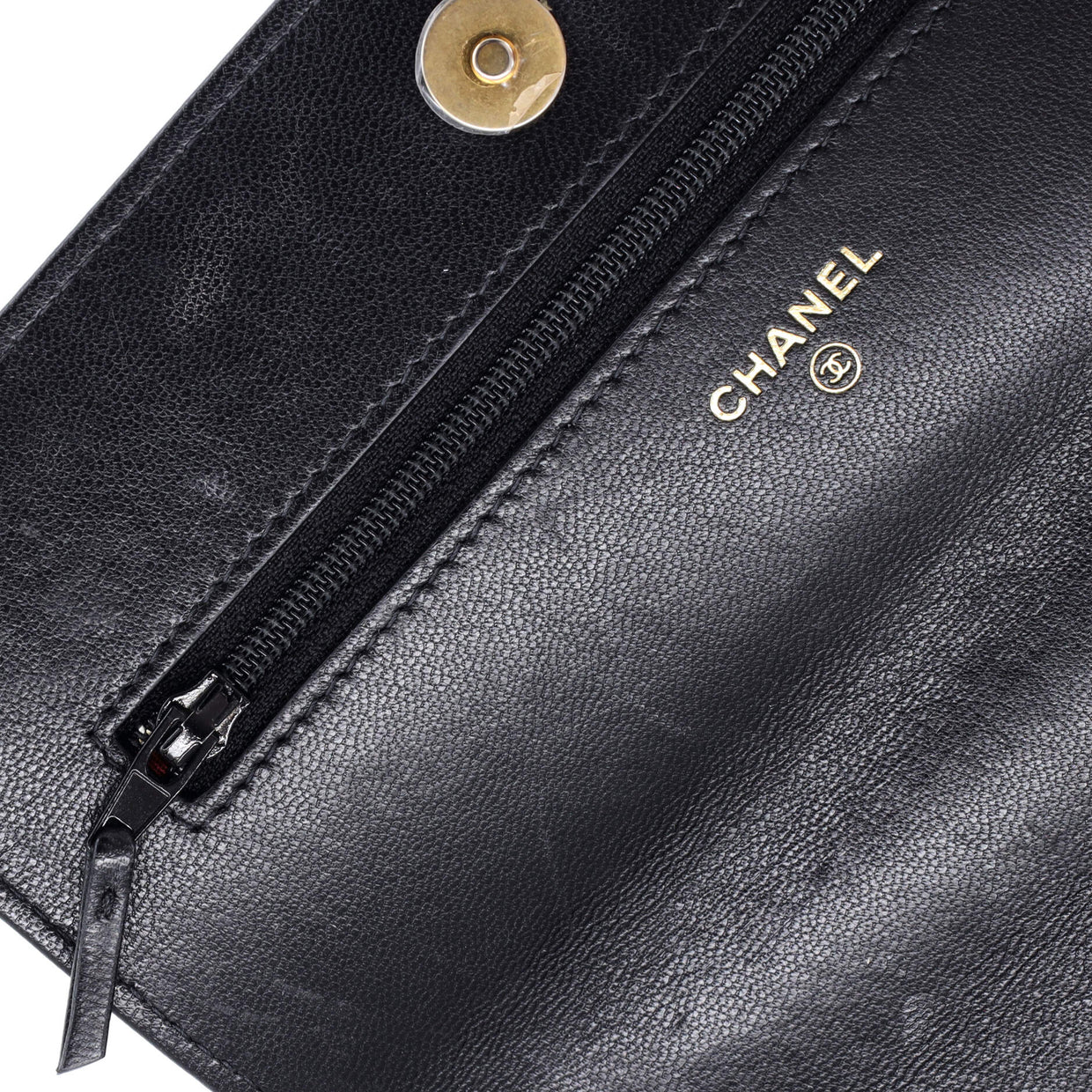 19 Wallet on Chain Quilted Goatskin - Deep Luxury