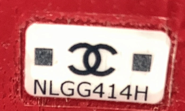 Sweet Camellia Vanity Case with Chain Quilted Lambskin Small - Deep Luxury