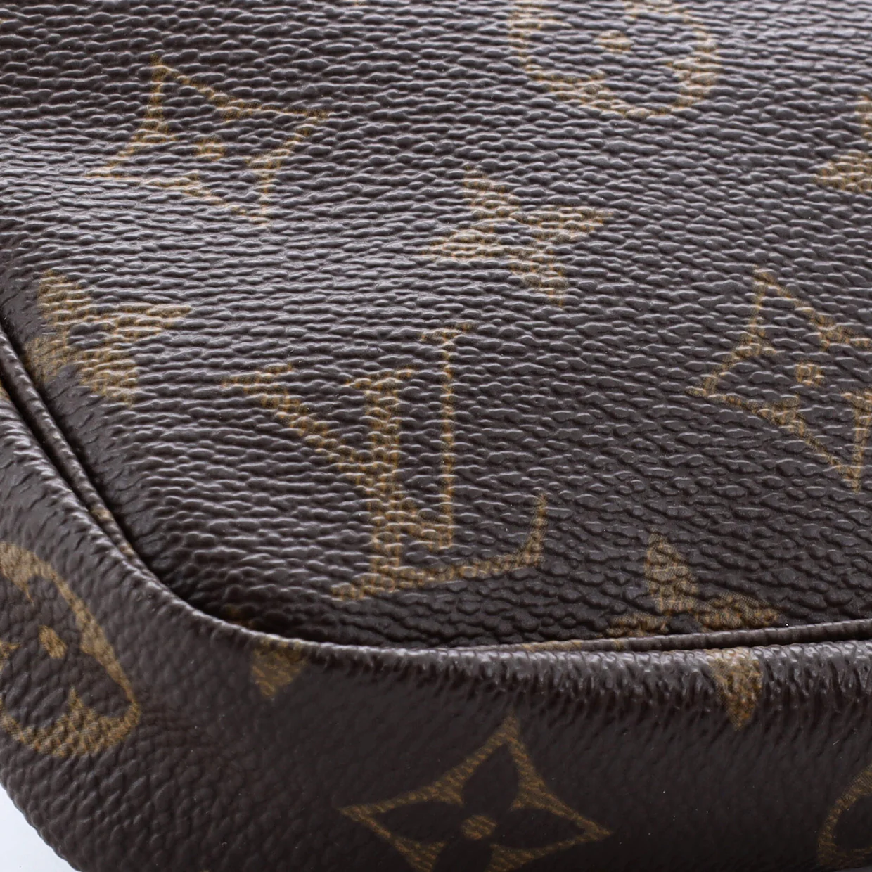 Pochette Accessoires Monogram Canvas - Deep Luxury
