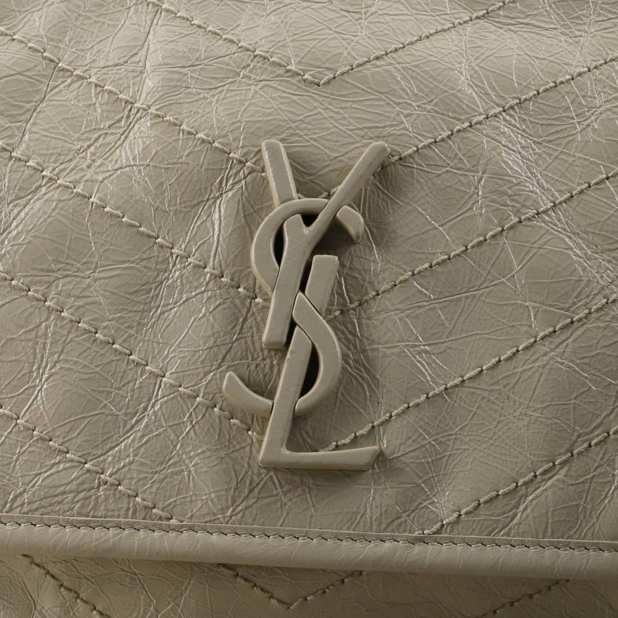 Niki Chain Flap Bag Matelasse Chevron Leather Medium - Deep Luxury