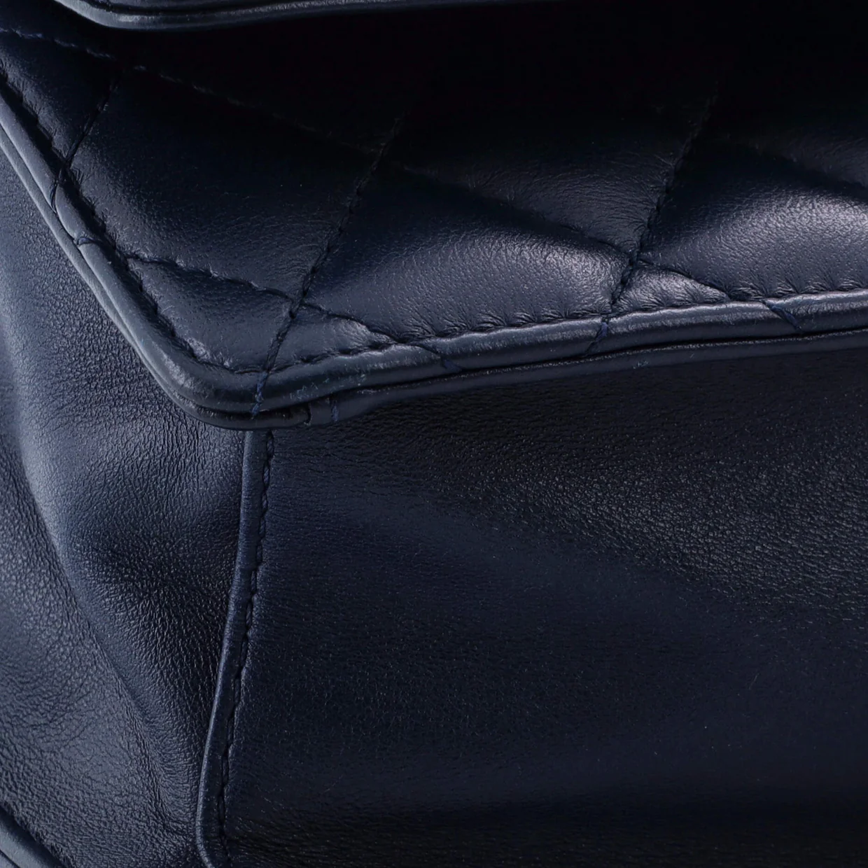 Fantasy Pearls Flap Bag Quilted Lambskin Large - Deep Luxury