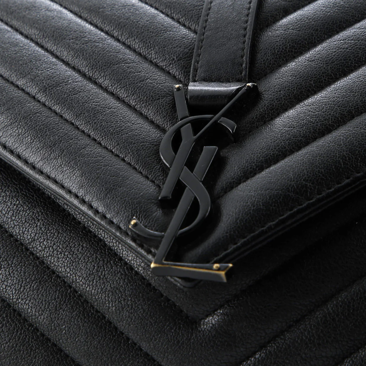 Classic Monogram College Bag Matelasse Chevron Leather Medium - Deep Luxury