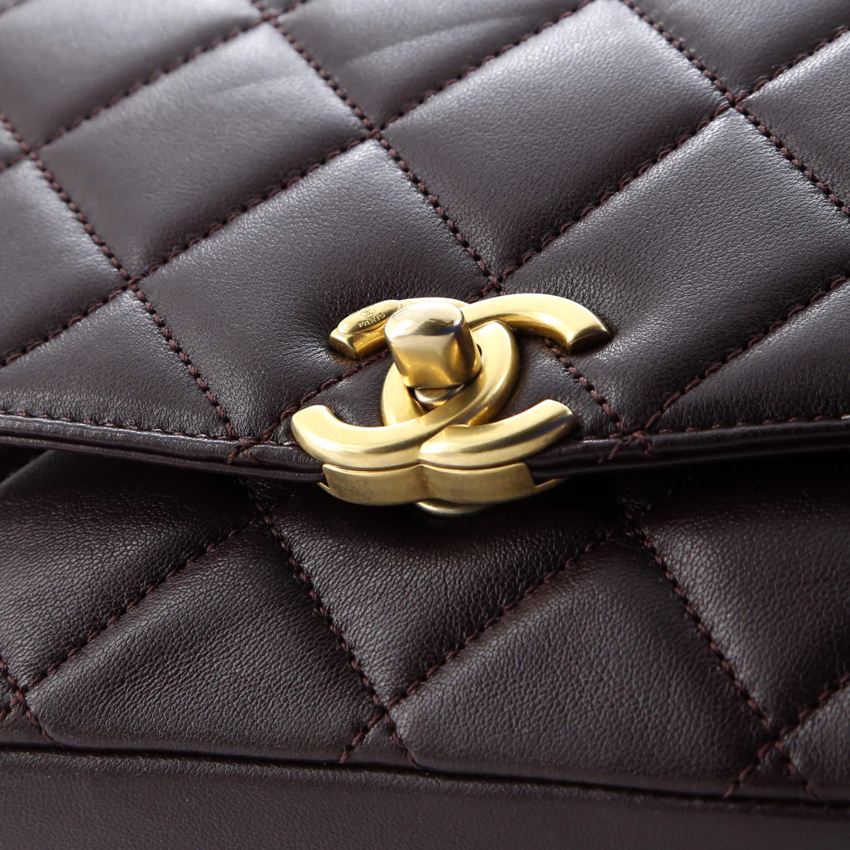 CC Coin Chain Flap Bag Quilted Lambskin Medium - Deep Luxury