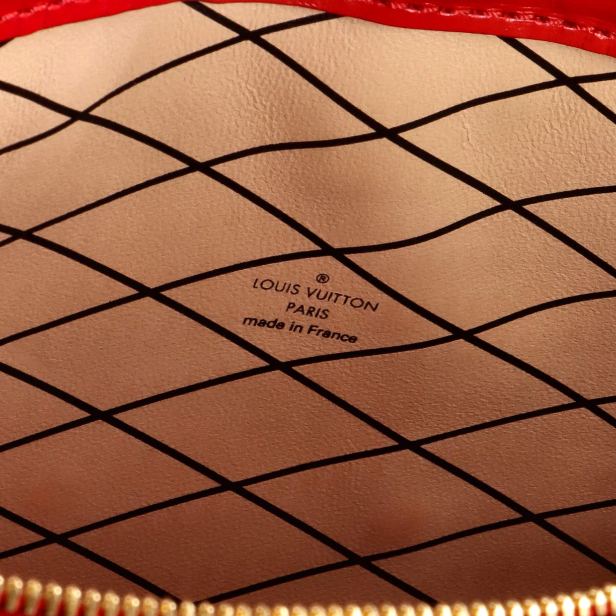 Trunk Clutch Vernis - Deep Luxury