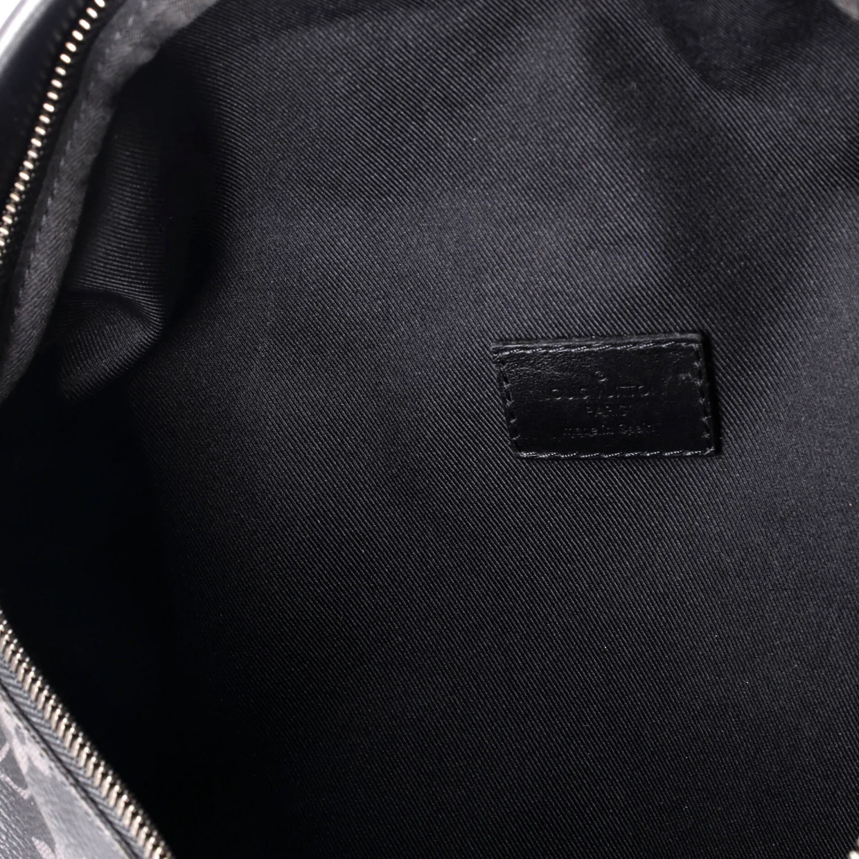 Discovery Bumbag Monogram Eclipse Canvas - Deep Luxury