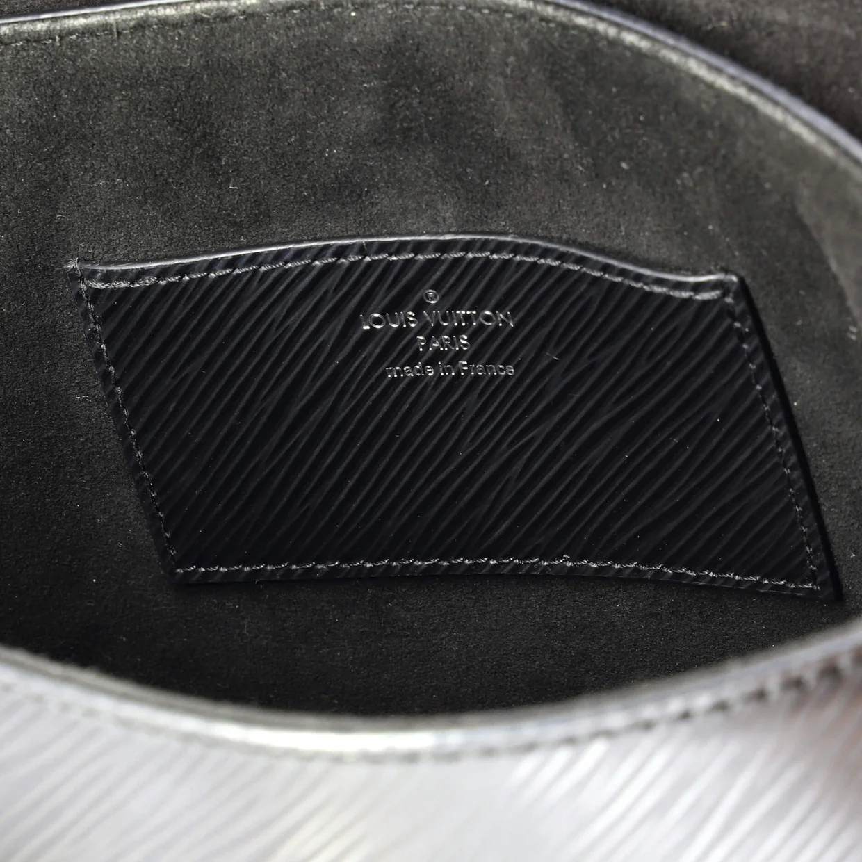 Twist Handbag Epi Leather MM - Deep Luxury