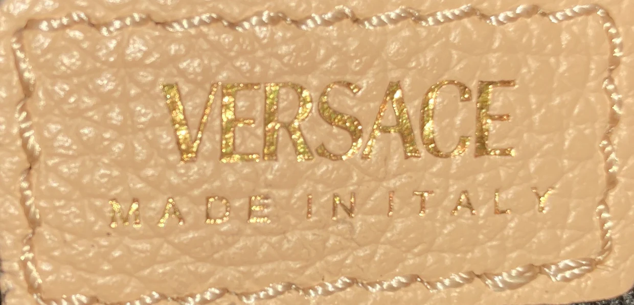 Virtus Flap Messenger Bag Leather Medium - Deep Luxury