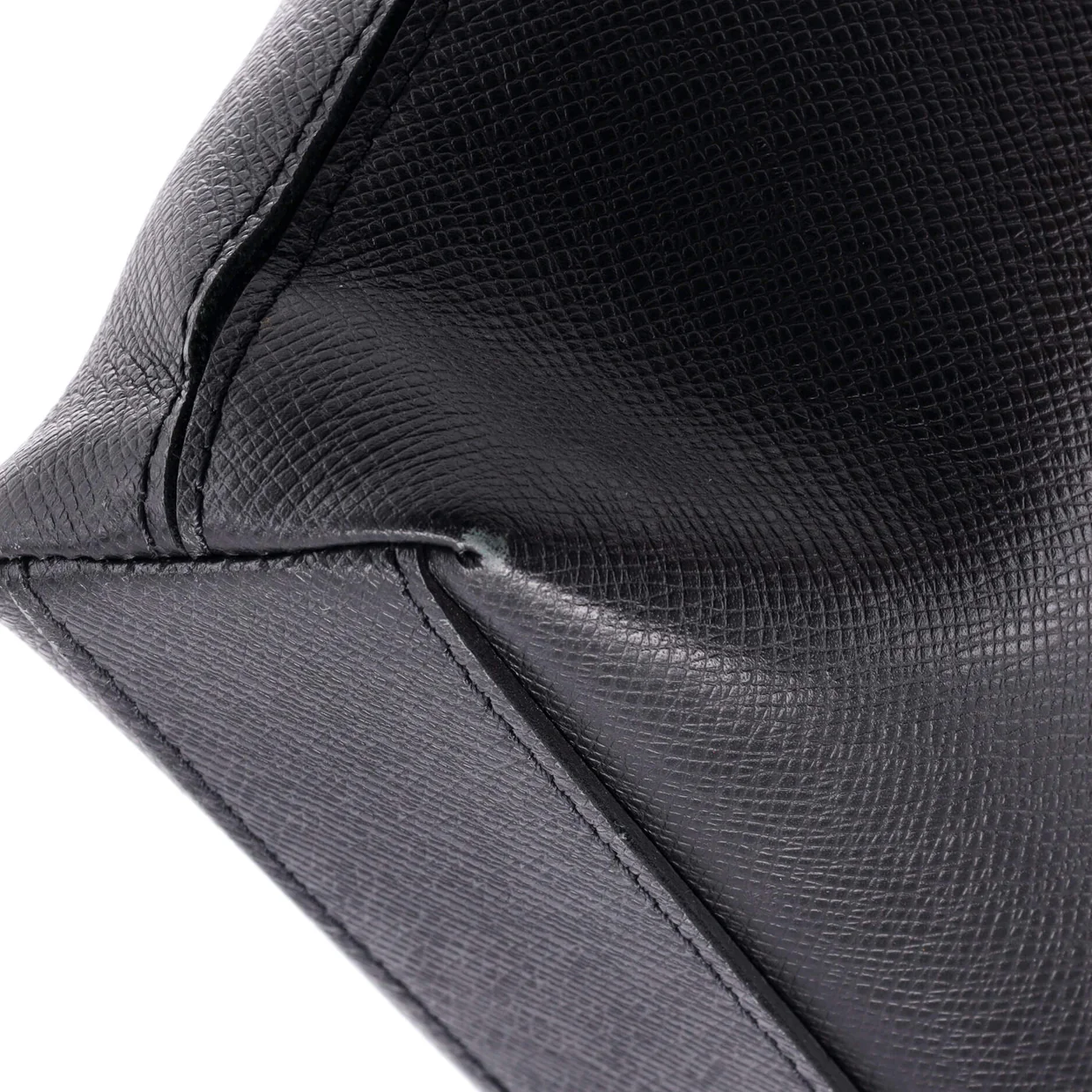 Anton Soft Briefcase Taiga Leather - Deep Luxury
