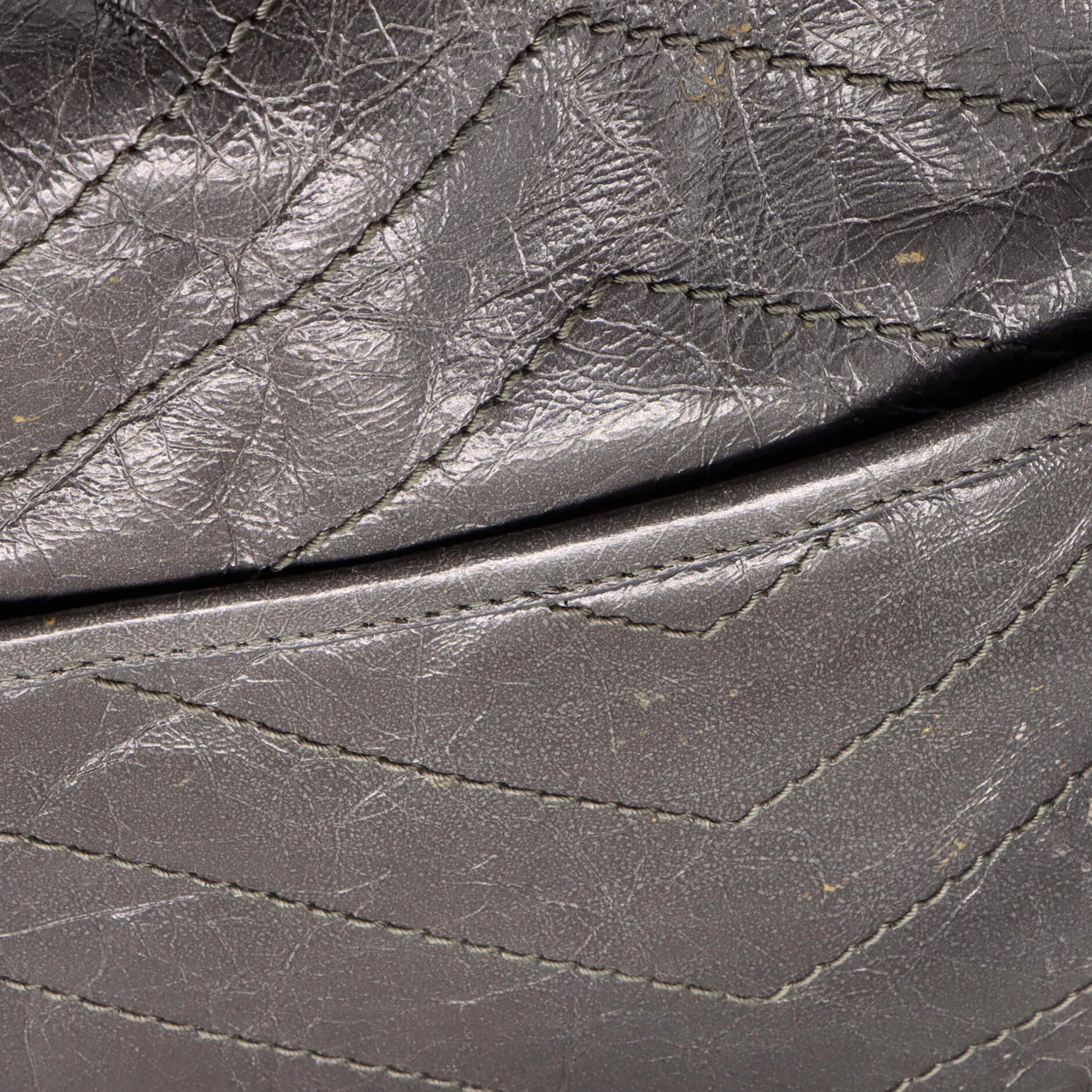 Niki Chain Flap Bag Matelasse Chevron Leather Medium - Deep Luxury