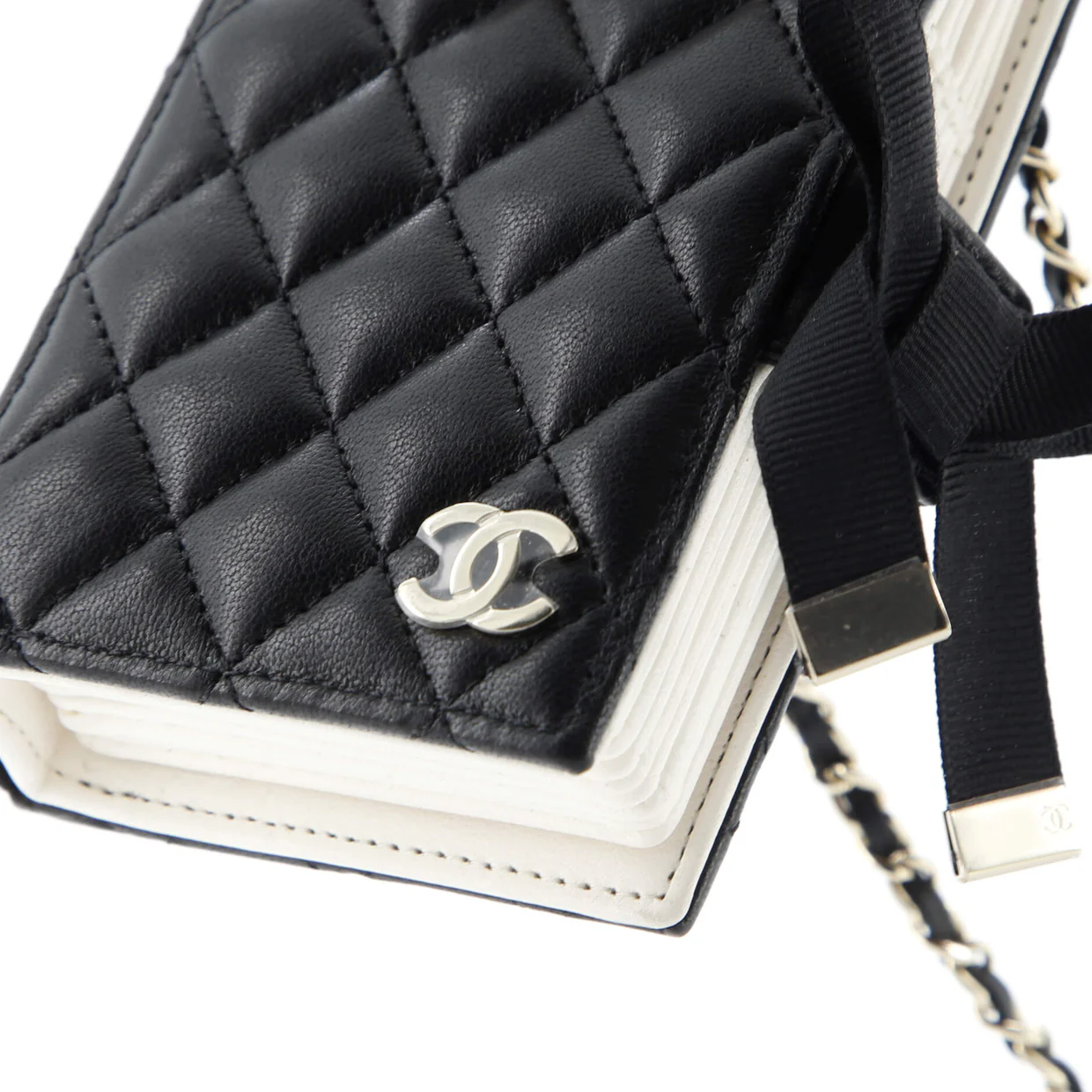 CC Book Card Holder with Chain Quilted Lambskin - Deep Luxury