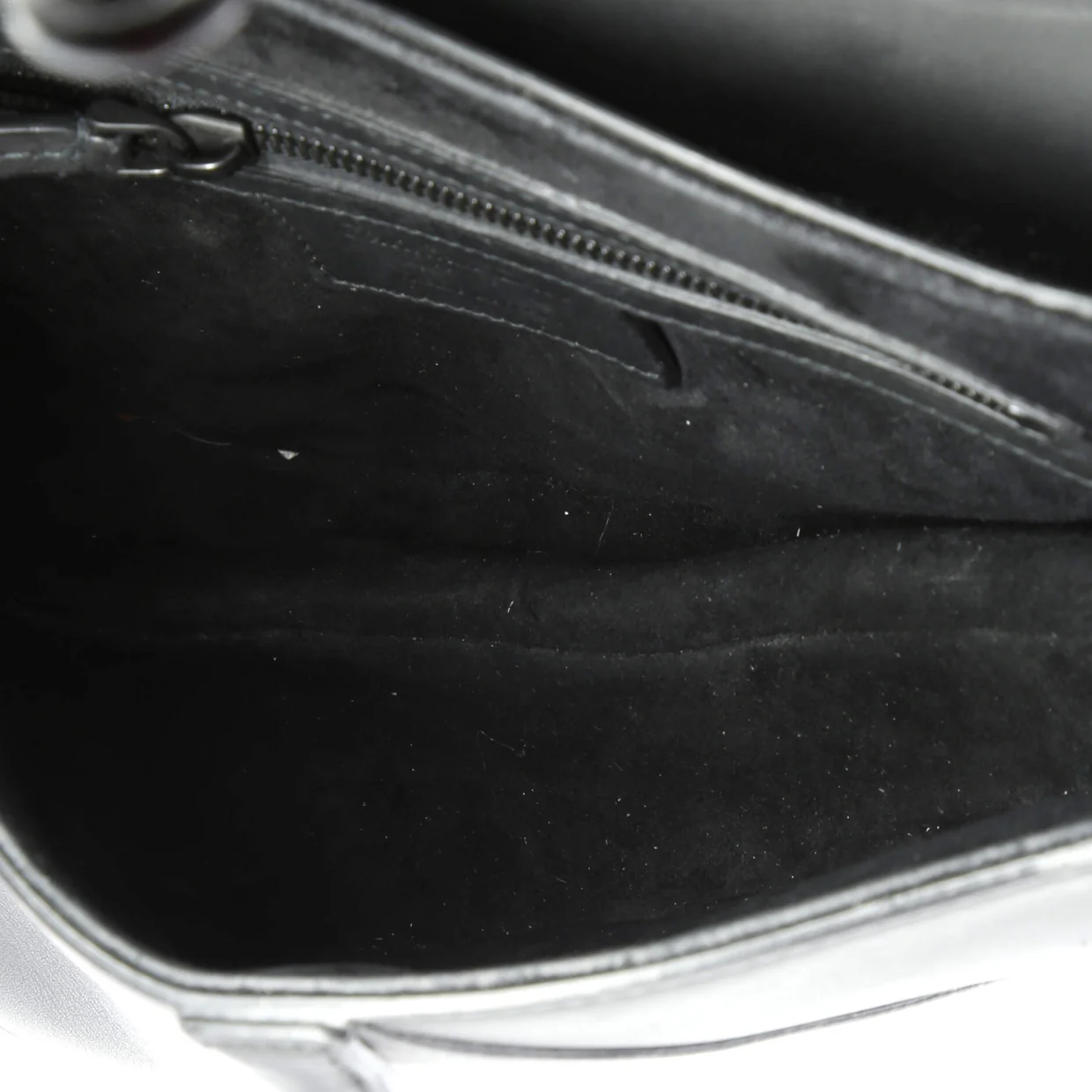 Ultra Matte Saddle Handbag Leather Medium - Deep Luxury